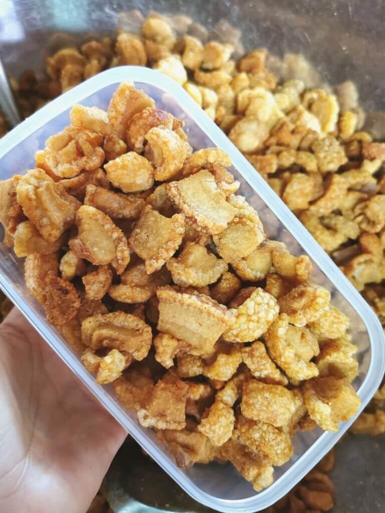 กระเทียม_เจียวกากหม_ูกับหมูล้วน_220501_2